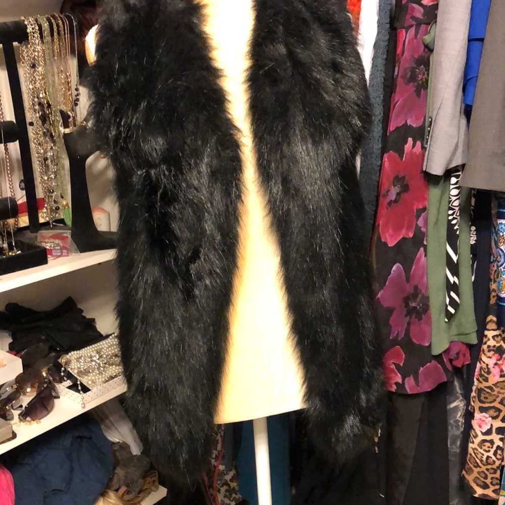 Sebby Collection faux fur Size M